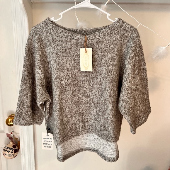 FINAL PRICE NWT MIA Joy Sweater - Picture 1 of 6